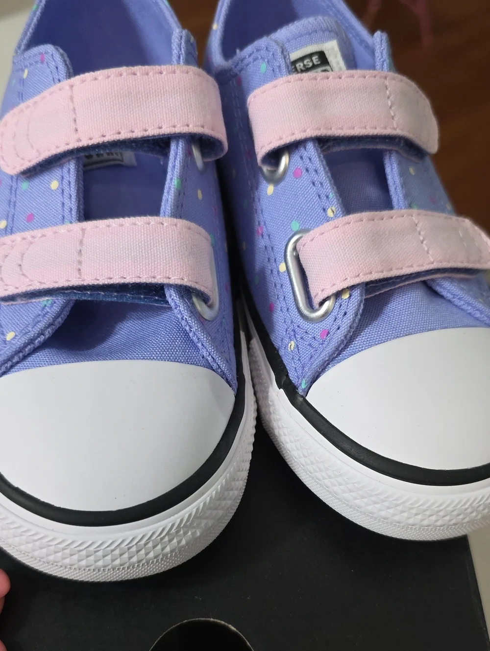 NEW Converse Chuck Taylor All Star Polka Dot Low Top Sneakers- 10